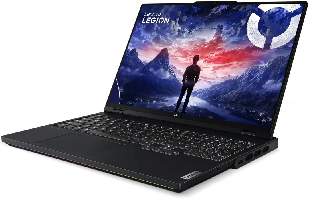 Noutbuk Lenor Legion Pro 7 16IRX9H / i9-14900HX / 32 GB / 1 TB / RTX 4090 / 16", Onyx Grey