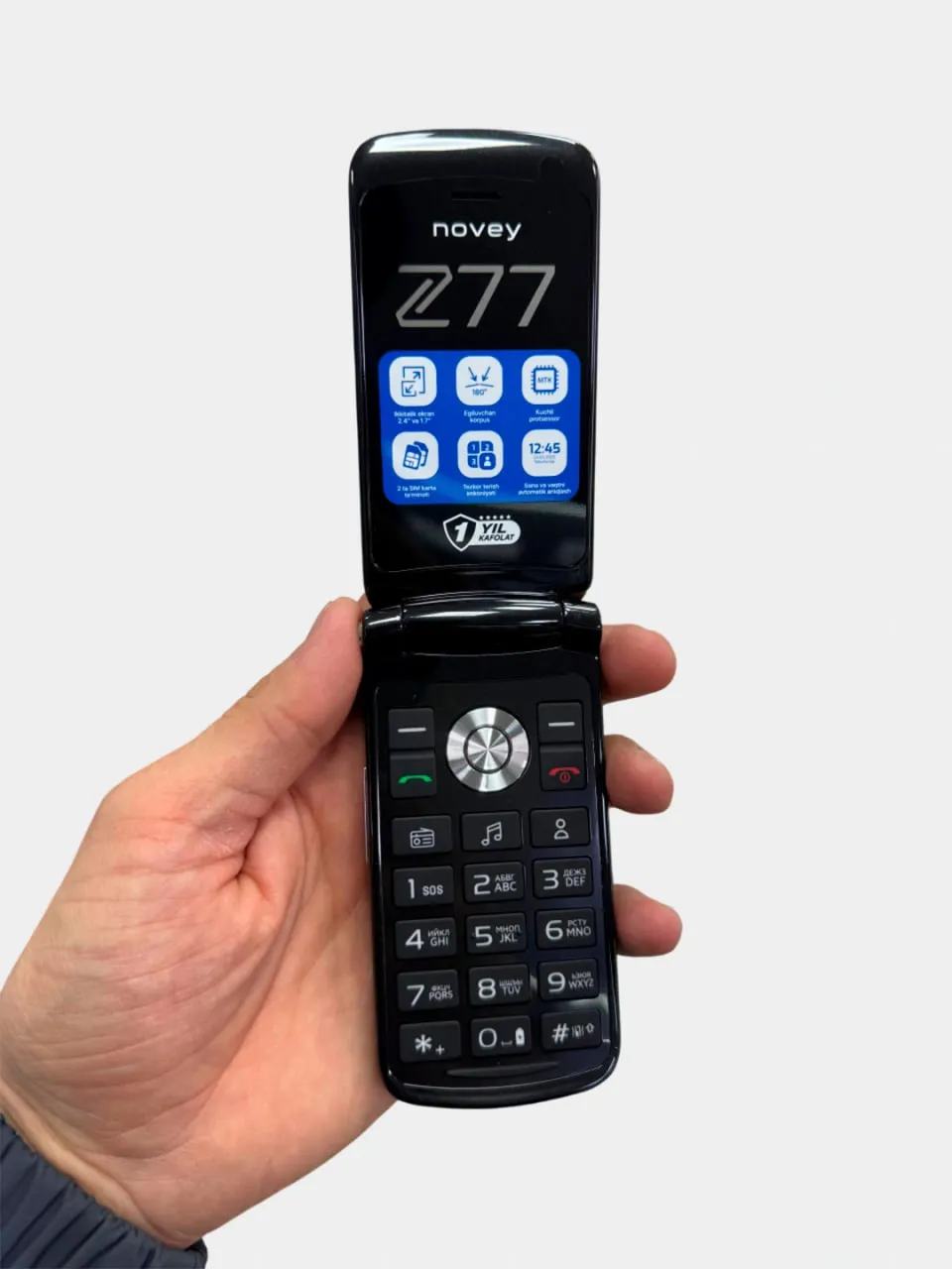 Knopochniy telefon Novey Z77, qora